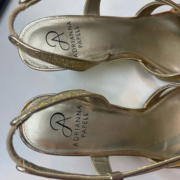 Adrianna Papell Gold Metallic Heels Size 8.5 - Picture 4 of 9